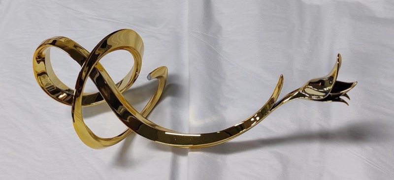 Gold-plated 3D-printed sculptural ribbon — More projects