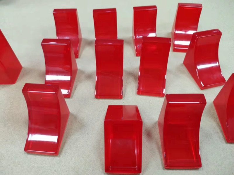 Batch of transparent red vacuum-cast PU parts — Part manufactured by INNOPRODUCT World
